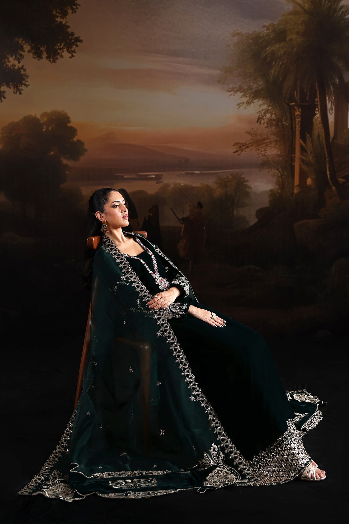 AF-VLT-2210-Vinni – authentic Pakistani formal dress from the Alizeh Lamour 25 collection for women in the UK.