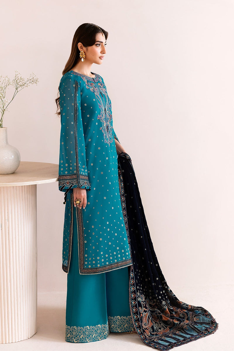 Alizeh | Makhmal Luxury Velvet Edit | Nelofer by Alizeh - Designer Dress  - Type : Ladies Clothes - Available at Libayah - 100% Original 