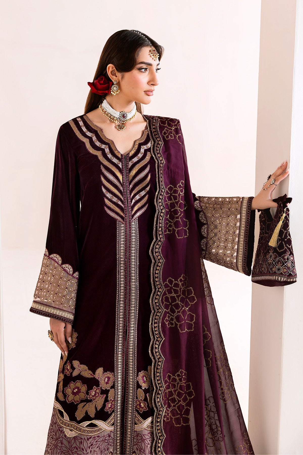 Alizeh | Makhmal Luxury Velvet Edit | Mehree by Alizeh - Designer Dress  - Type : Ladies Clothes - Available at Libayah - 100% Original 