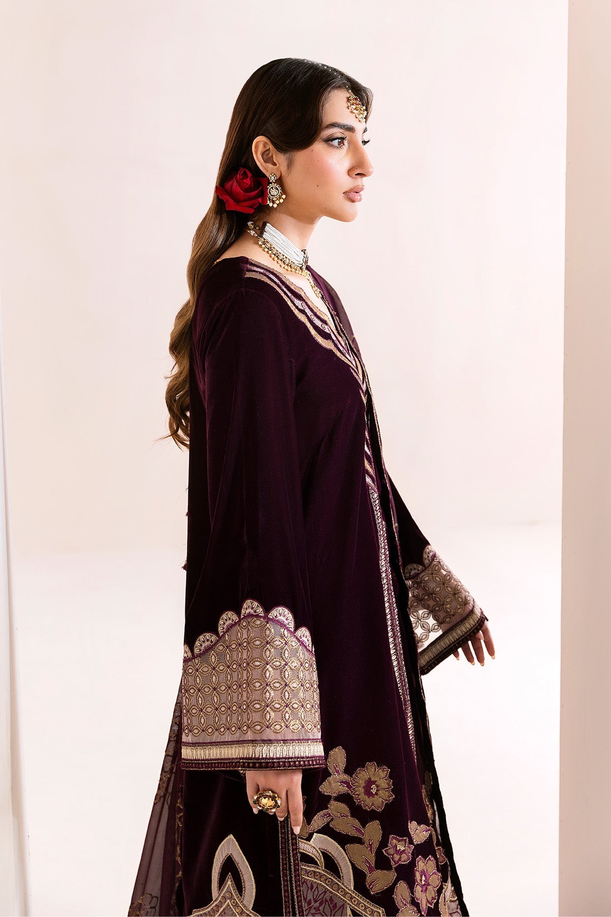 Alizeh | Makhmal Luxury Velvet Edit | Mehree by Alizeh - Designer Dress  - Type : Ladies Clothes - Available at Libayah - 100% Original 