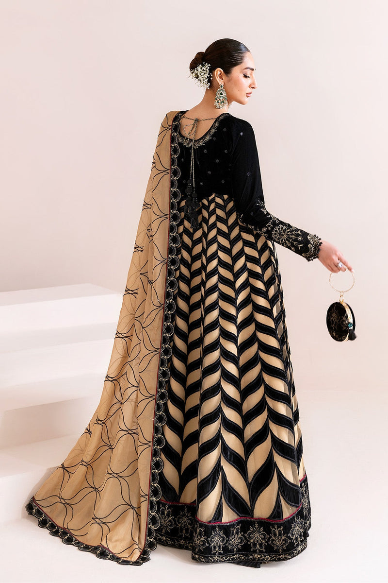 Alizeh | Makhmal Luxury Velvet Edit | Noor Jahan by Alizeh - Designer Dress  - Type : Ladies Clothes - Available at Libayah - 100% Original 