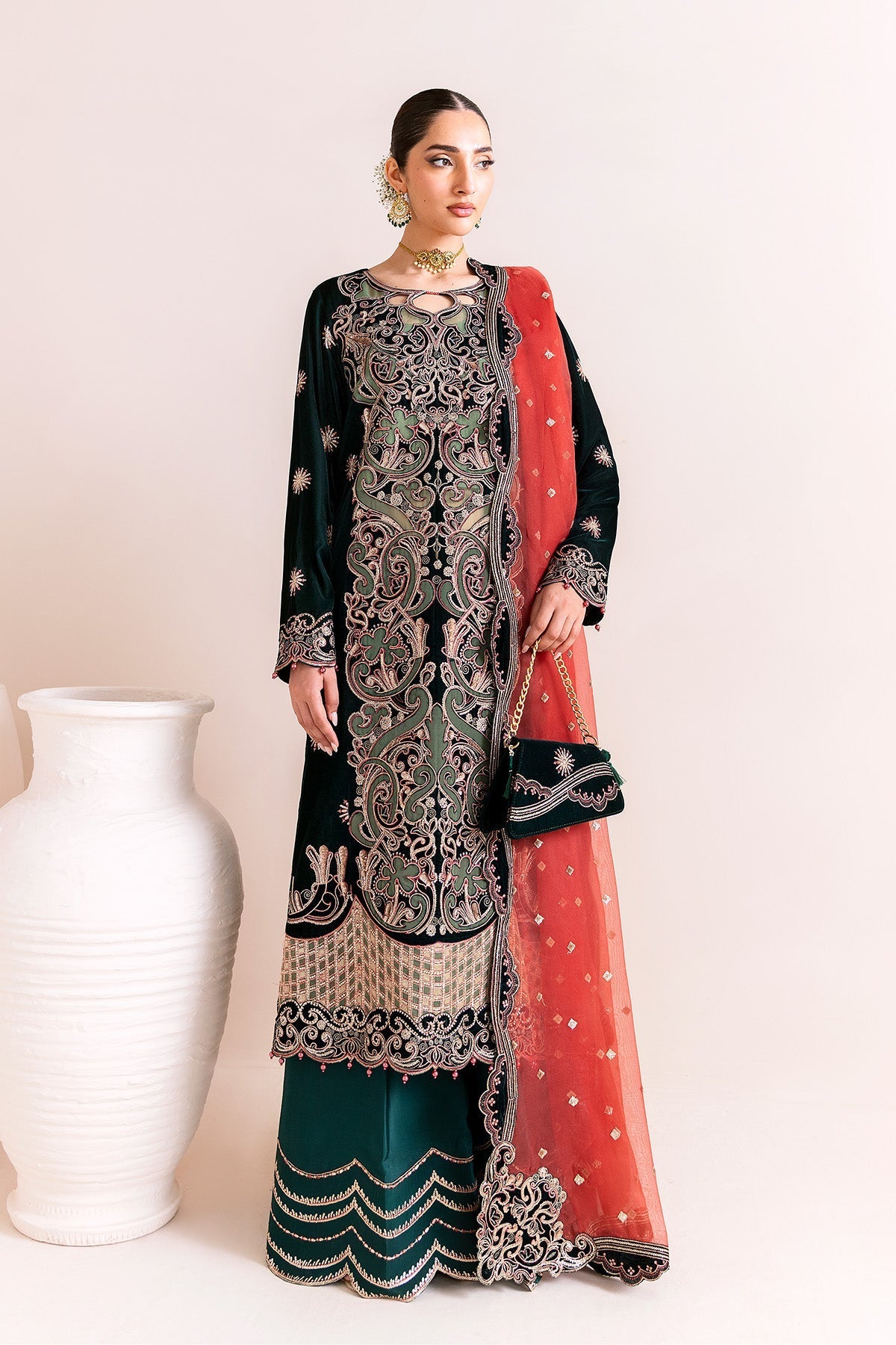 Alizeh | Makhmal Luxury Velvet Edit | Kiswa by Alizeh - Designer Dress  - Type : Ladies Clothes - Available at Libayah - 100% Original 