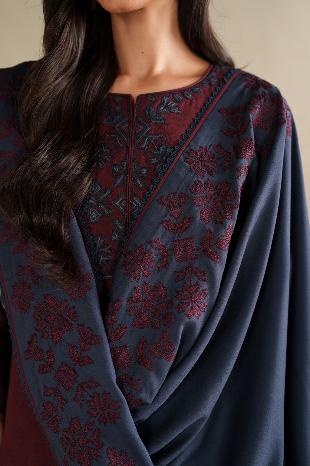 Iznik | Winter Chapter 25 | UE-592 Printed Khaddar by Iznik - Designer Dress - Type : Ladies Clothes - Available at Libayah - 100% Original 