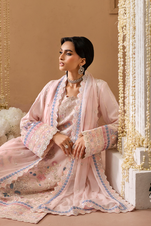 GULREZ – authentic Pakistani formal dress from the Emaan Adeel Sheherzadi Formals 25 collection for women in the UK.