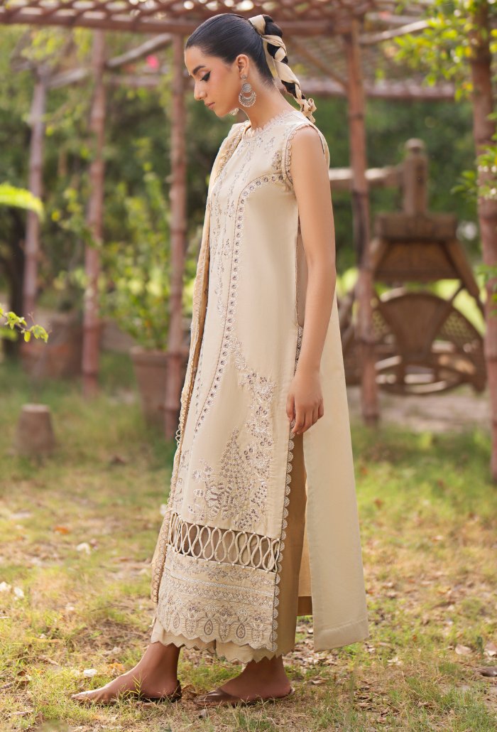 Humdum | Selin Lawn 25 |Selin - D08 by Humdum - Designer Dress - Type: Ladies Clothes - Available at Libayah - 100% Original