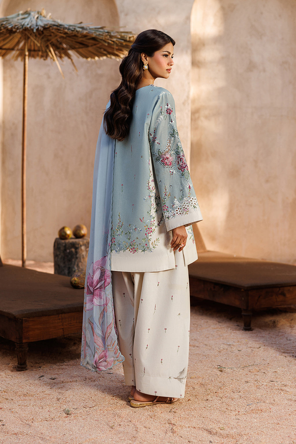 Iznik | Printed Lawn 26 | UE-675 Printed Lawn by Iznik - Designer Dress  - Type : Ladies Clothes - Available at Libayah - 100% Original 