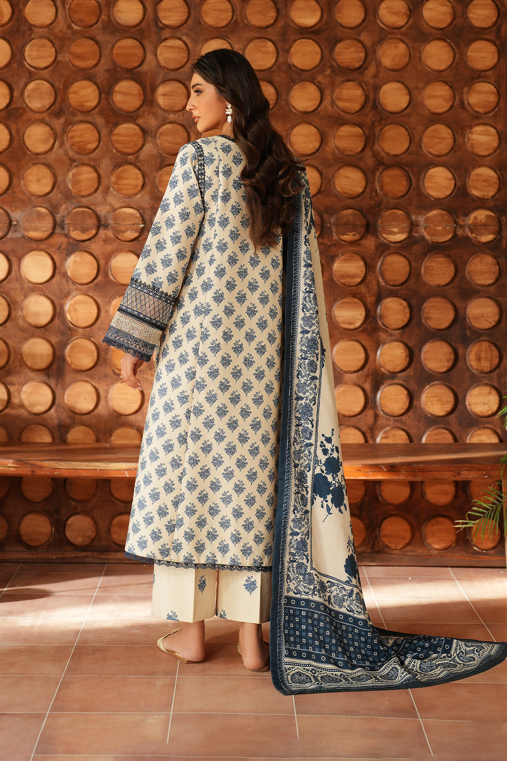 Iznik | Winter 25 | IPF-07 by Iznik - Designer Dress  - Type : Ladies Clothes - Available at Libayah - 100% Original 
