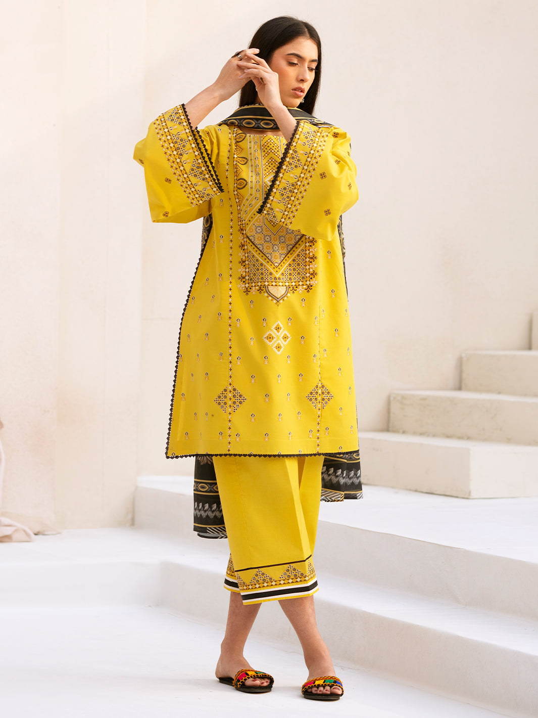 Bin Ilyas | Aaina Summer Edit 25 | 86 - B by Bin Ilyas - Designer Dress - Type: Ladies Clothes - Available at Libayah - 100% Original