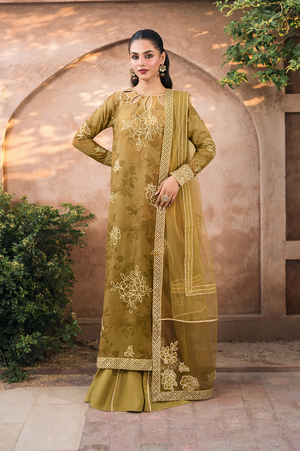 Iznik | Bandhani Formals | UE-332 by Iznik - Designer Dress - Type: Ladies Clothes - Available at Libayah - 100% Original