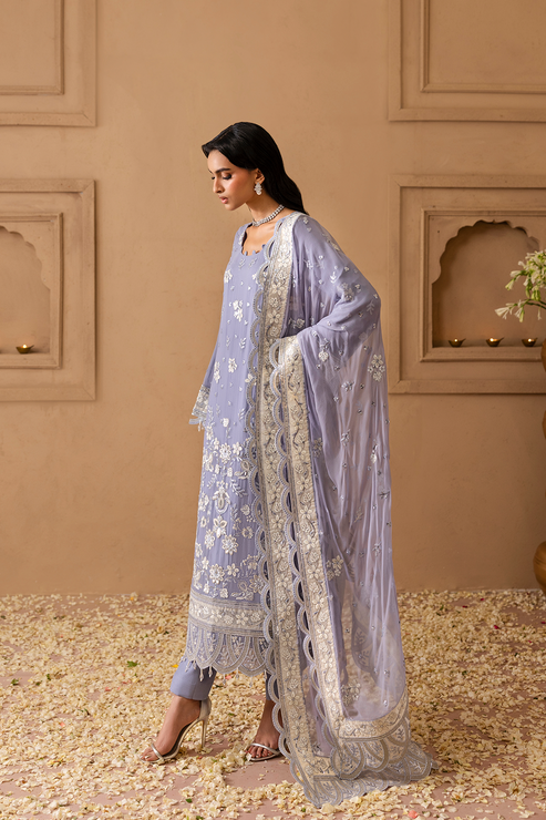 SAHARSH – authentic Pakistani formal dress from the Emaan Adeel Sheherzadi Formals 25 collection for women in the UK.