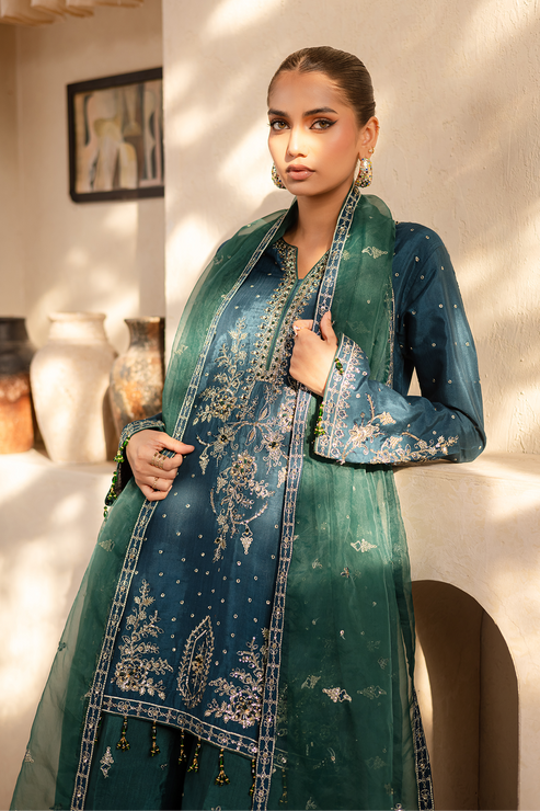 Emaan Adeel | Noore Festive Formals | LAVEEN by Emaan Adeel - Designer Dress - Type: Ladies Clothes - Available at Libayah - 100% Original