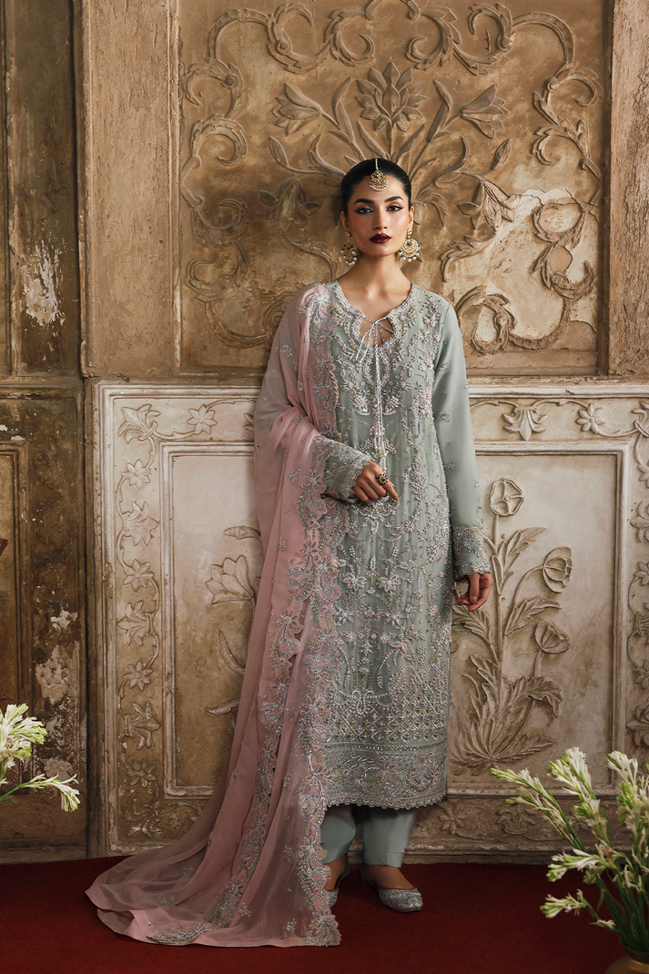 Emaan Adeel | Romansiyyah Luxury Formals | MAHPARI by Emaan Adeel - Designer Dress  - Type : Ladies Clothes - Available at Libayah - 100% Original 