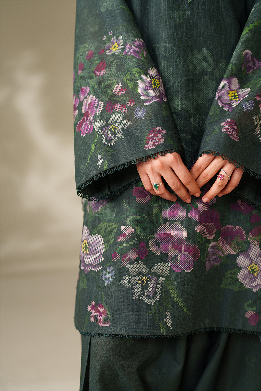 Iznik | Winter Chapter 25 | UE-567 Printed Khaddar by Iznik - Designer Dress - Type : Ladies Clothes - Available at Libayah - 100% Original 