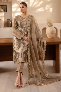 Emaan Adeel | Noore Festive Formals | RAVEEN by Emaan Adeel - Designer Dress - Type: Ladies Clothes - Available at Libayah - 100% Original