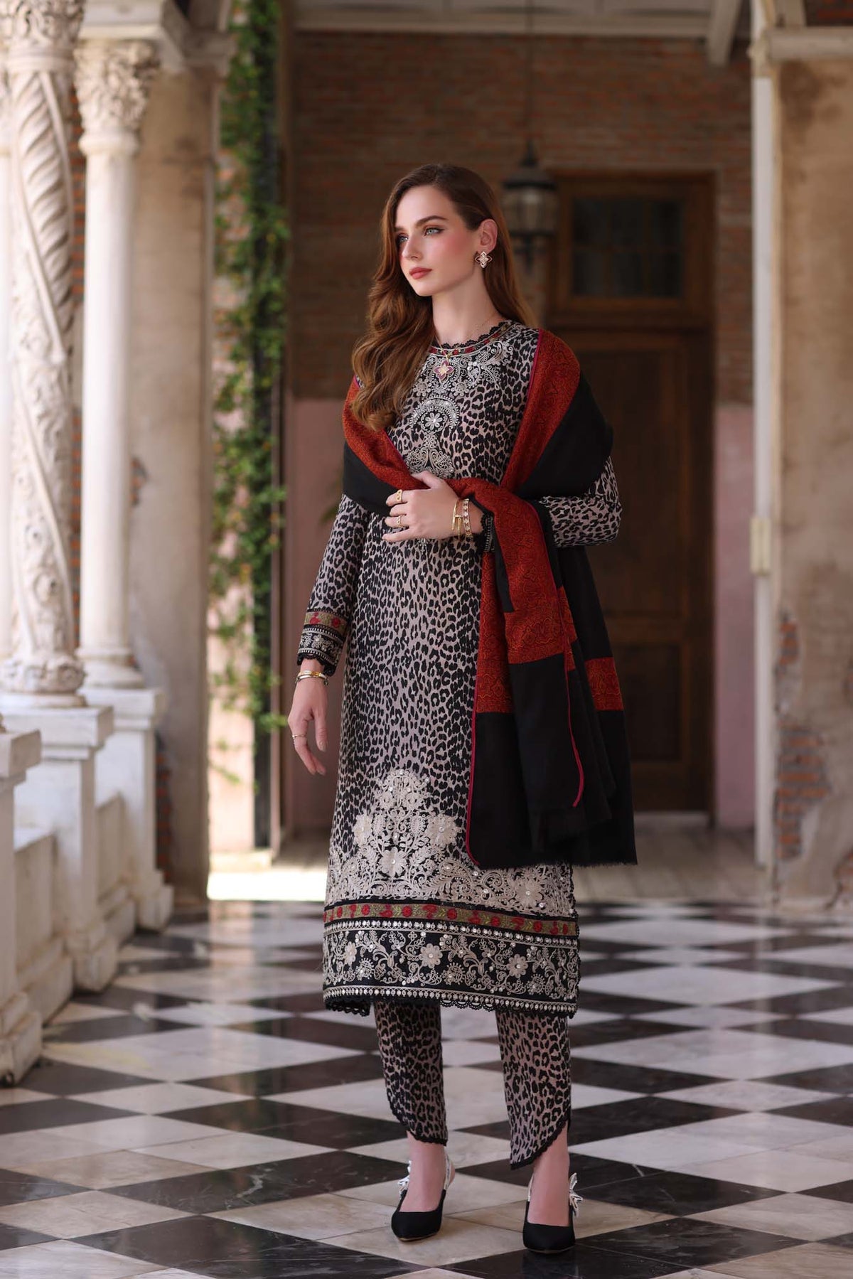 Noir Safari – authentic Pakistani dress from the Noor by Saadia Asad Winter Pashmina 25 collection for women in the UK