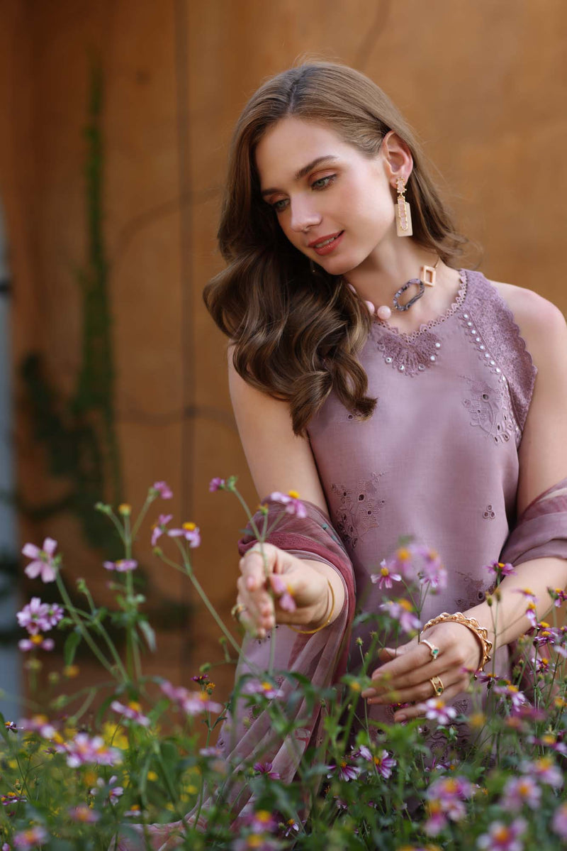 Noor by Saadia Asad | Luxe Chikankari 25 | D8-A by Noor by Saadia Asad - Designer Dress - Type: Ladies Clothes - Available at Libayah - 100% Original