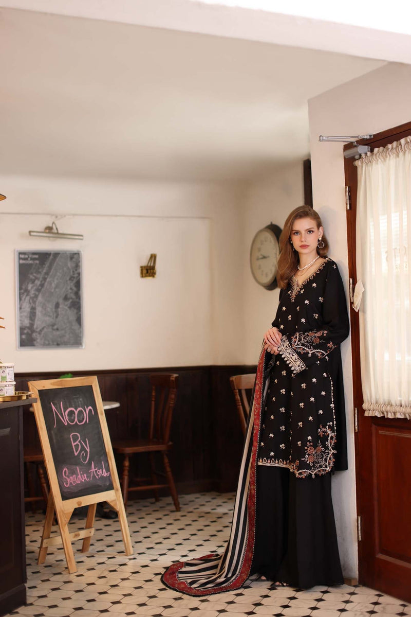 Saadia Asad | Winter Printkhaas 25 | D1 - A by Saadia Asad - Designer Dress - Type : Ladies Clothes - Available at Libayah - 100% Original 