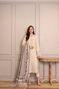 Saadia Asad | Winter Printkhaas 25 | D7 - A by Saadia Asad - Designer Dress - Type : Ladies Clothes - Available at Libayah - 100% Original 