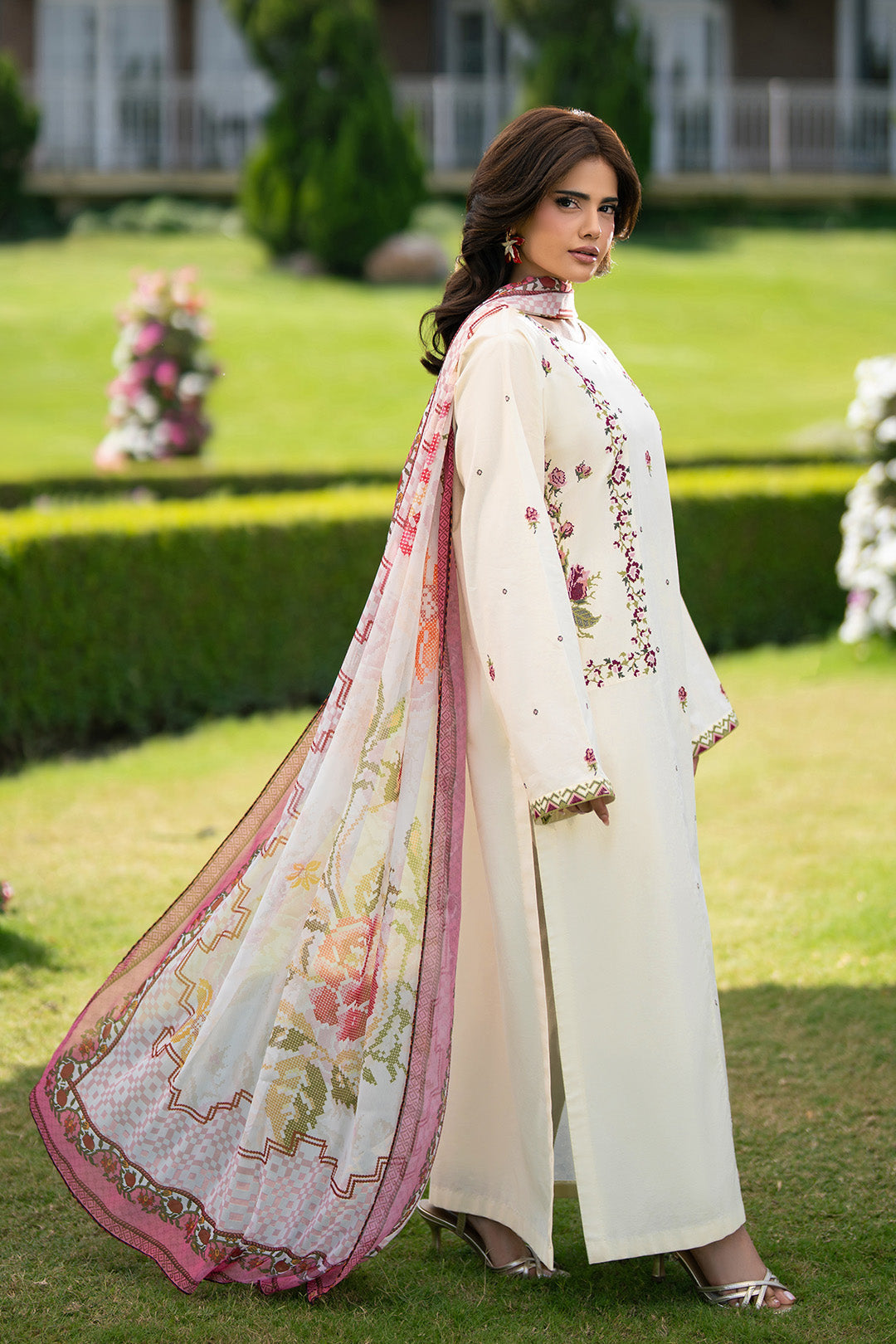 Alizeh | Printed Lawn | AF-EL-7076-Lace by Alizeh - Designer Dress  - Type : Ladies Clothes - Available at Libayah - 100% Original 