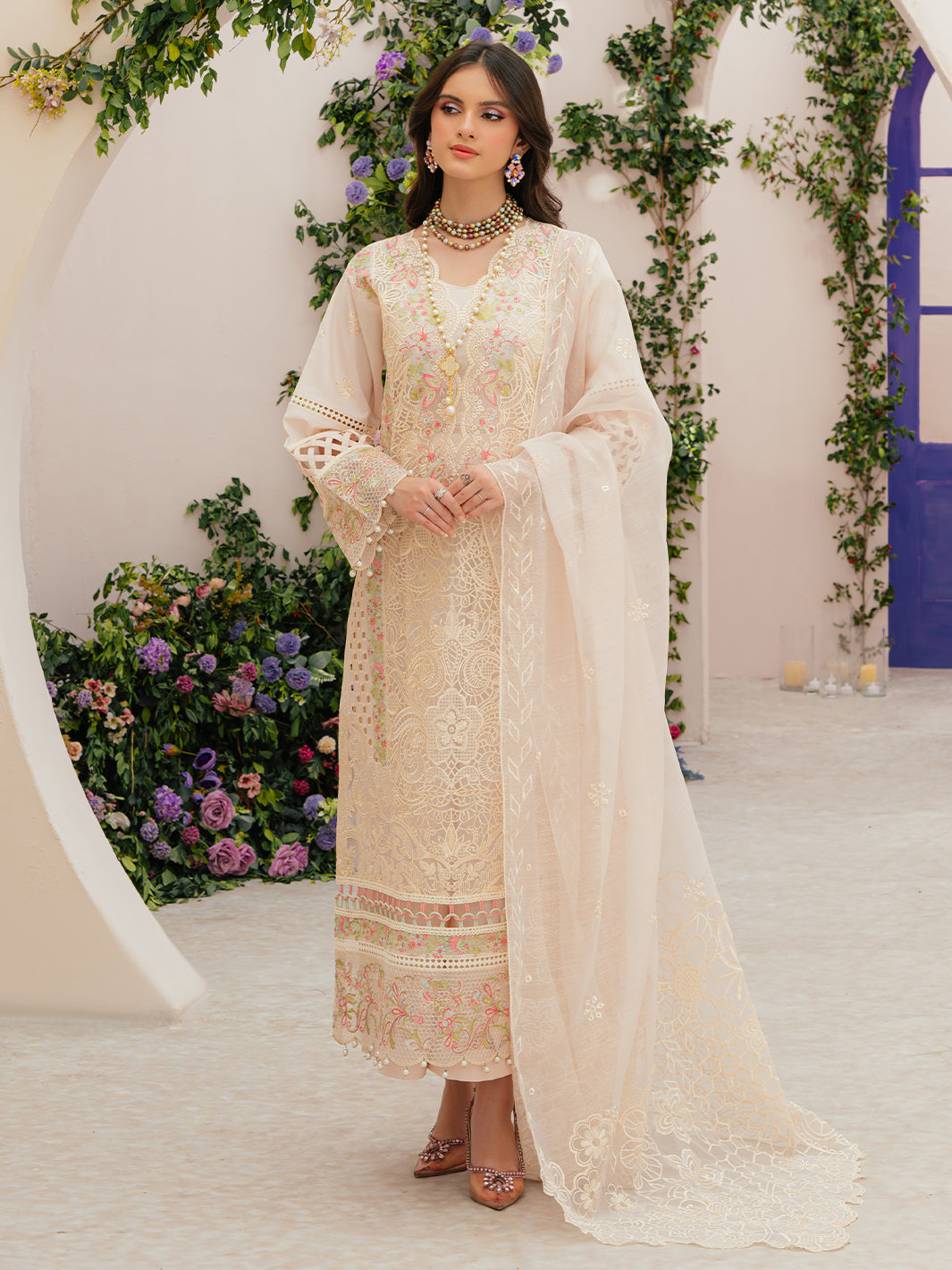 Mahnur | Allenura Luxury Lawn 24 | ALLORA by Mahnur - Designer Dress - Type: Ladies Clothes - Available at Libayah - 100% Original