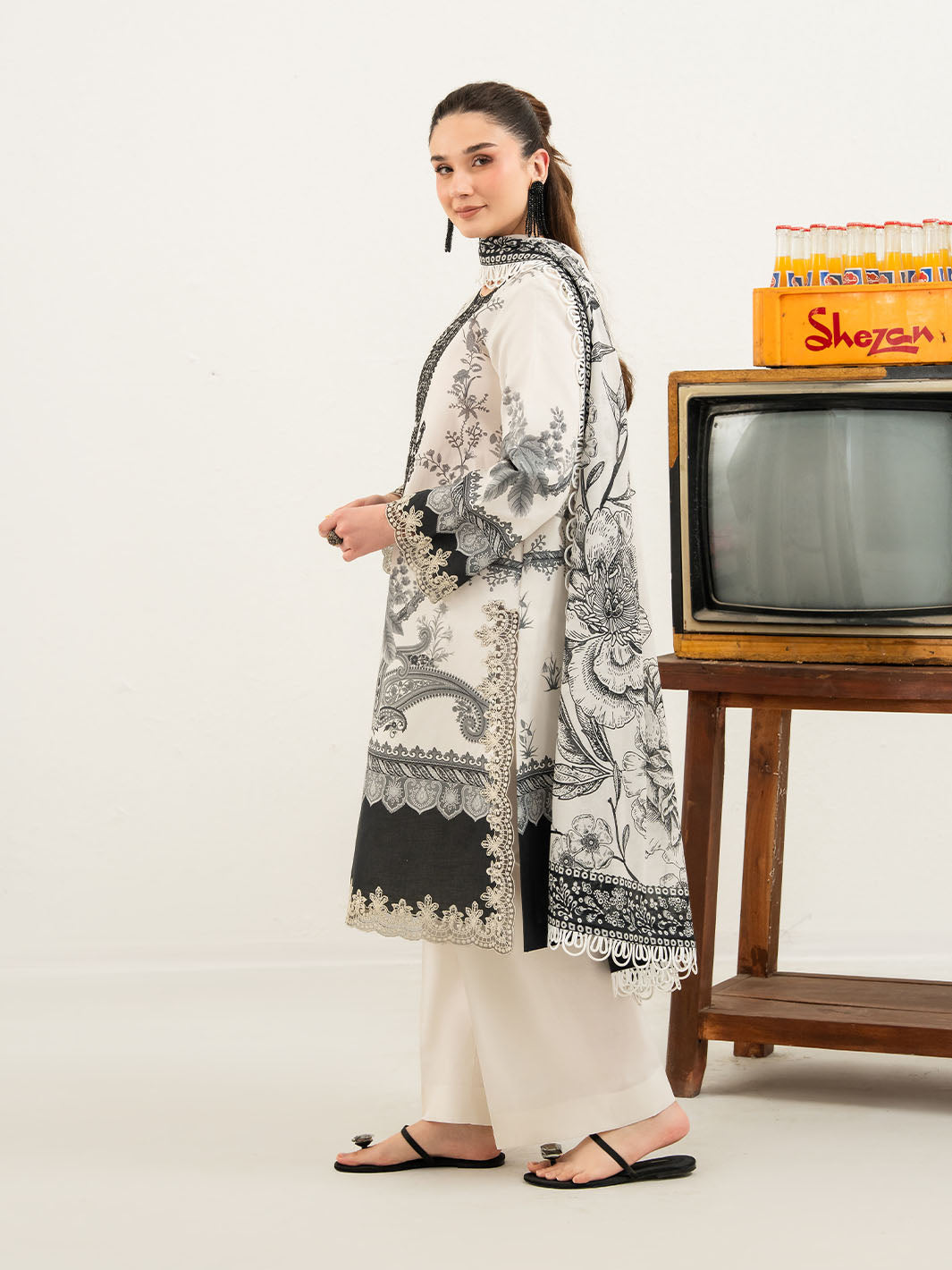 Mahnur | Anaya Lawn | ANA-005 by Mahnur - Designer Dress - Type : Luxury Dress - Available at Libayah - 100% Original