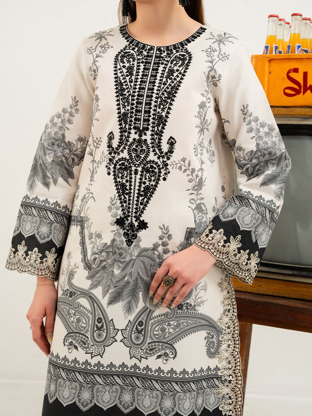 Mahnur | Anaya Lawn | ANA-005 by Mahnur - Designer Dress - Type : Luxury Dress - Available at Libayah - 100% Original