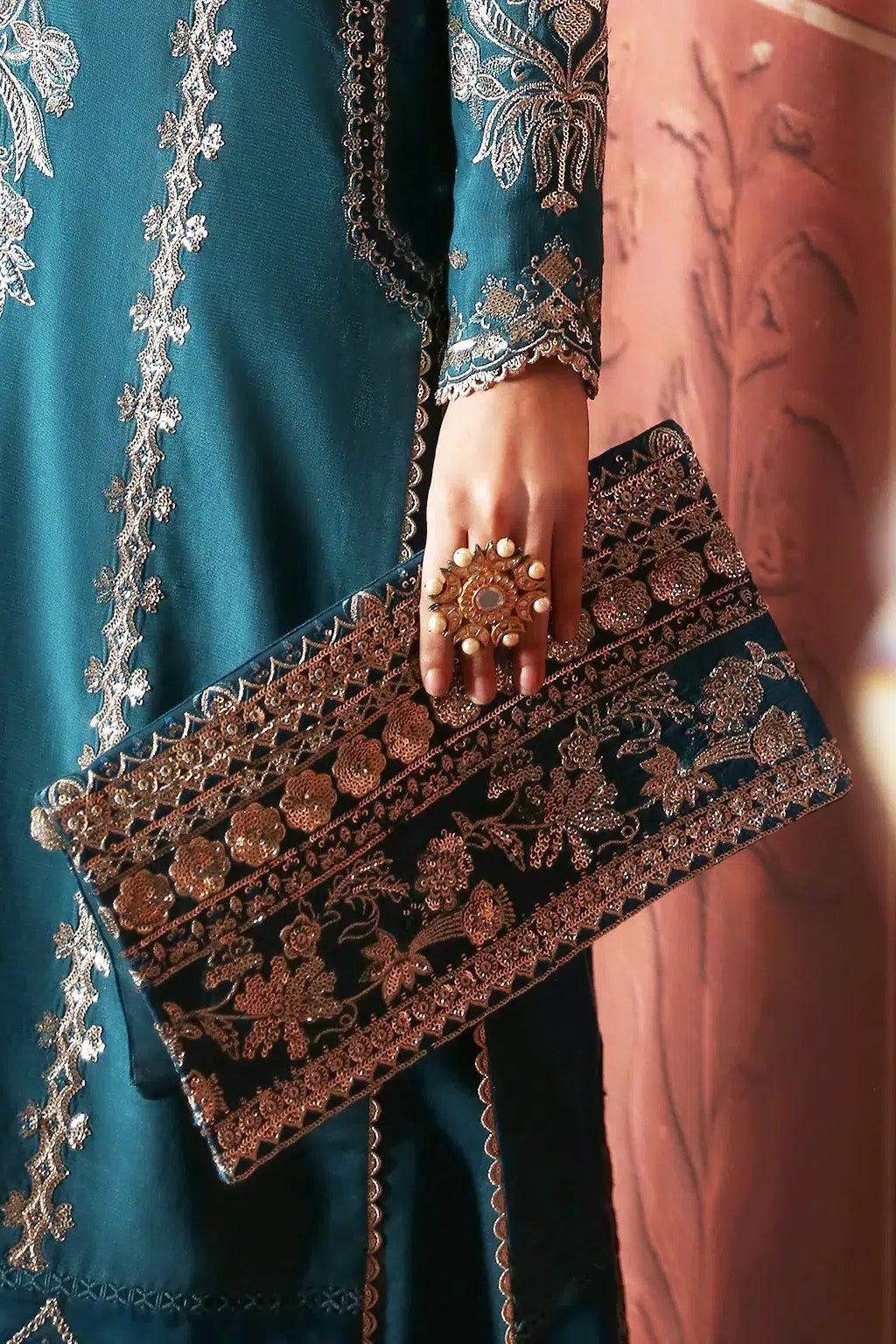 Afrozeh | Divani Silk Edit 23 | Kaira