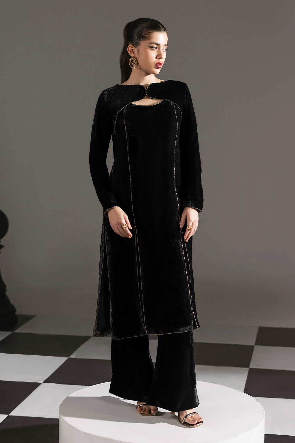 Afsanah | The Velvet Edit | AV-112 by Afsanah - Designer Dress - Type: Ladies Clothes - Available at Libayah - 100% Original