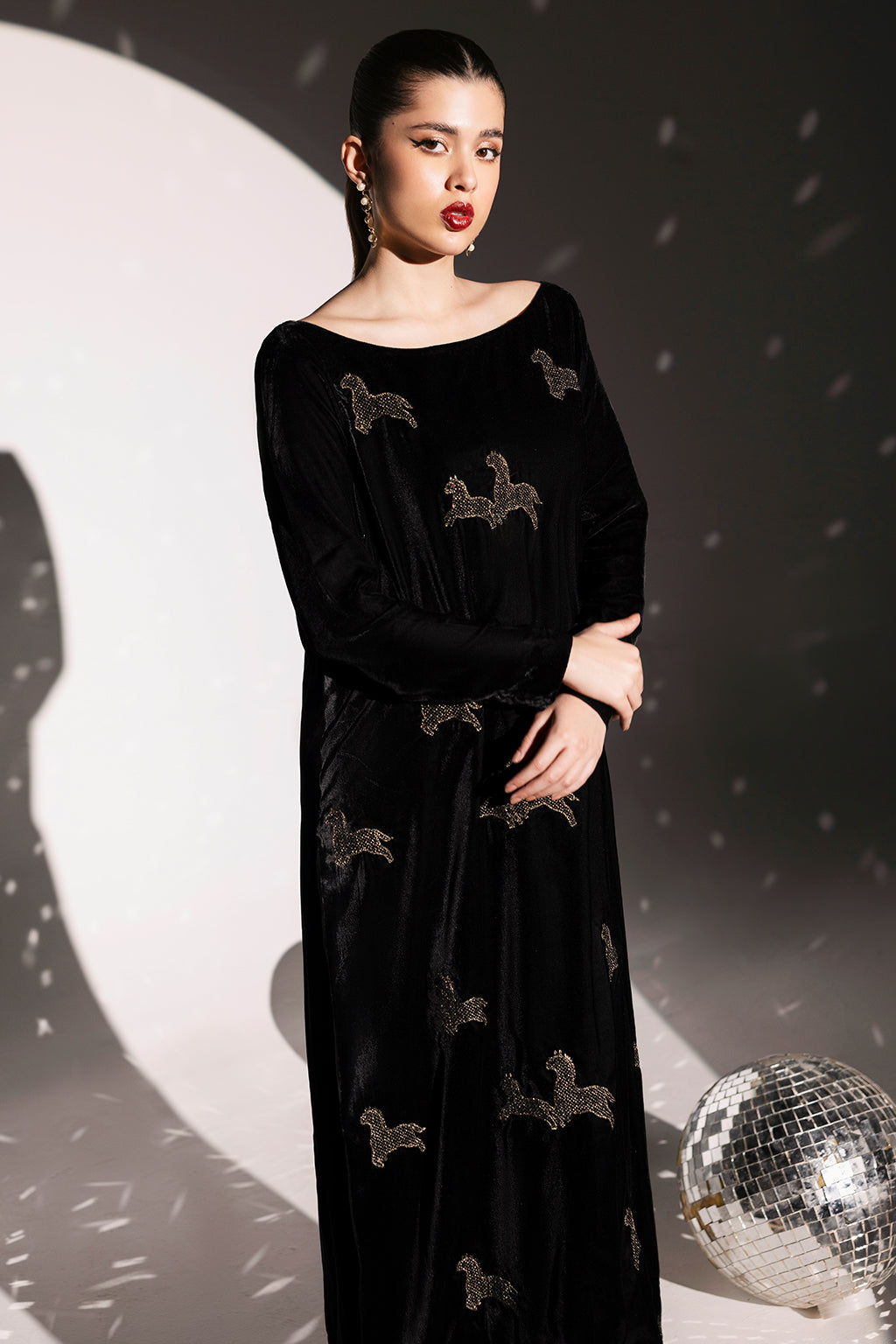 Afsanah | The Velvet Edit | AV-106 by Afsanah - Designer Dress - Type: Ladies Clothes - Available at Libayah - 100% Original
