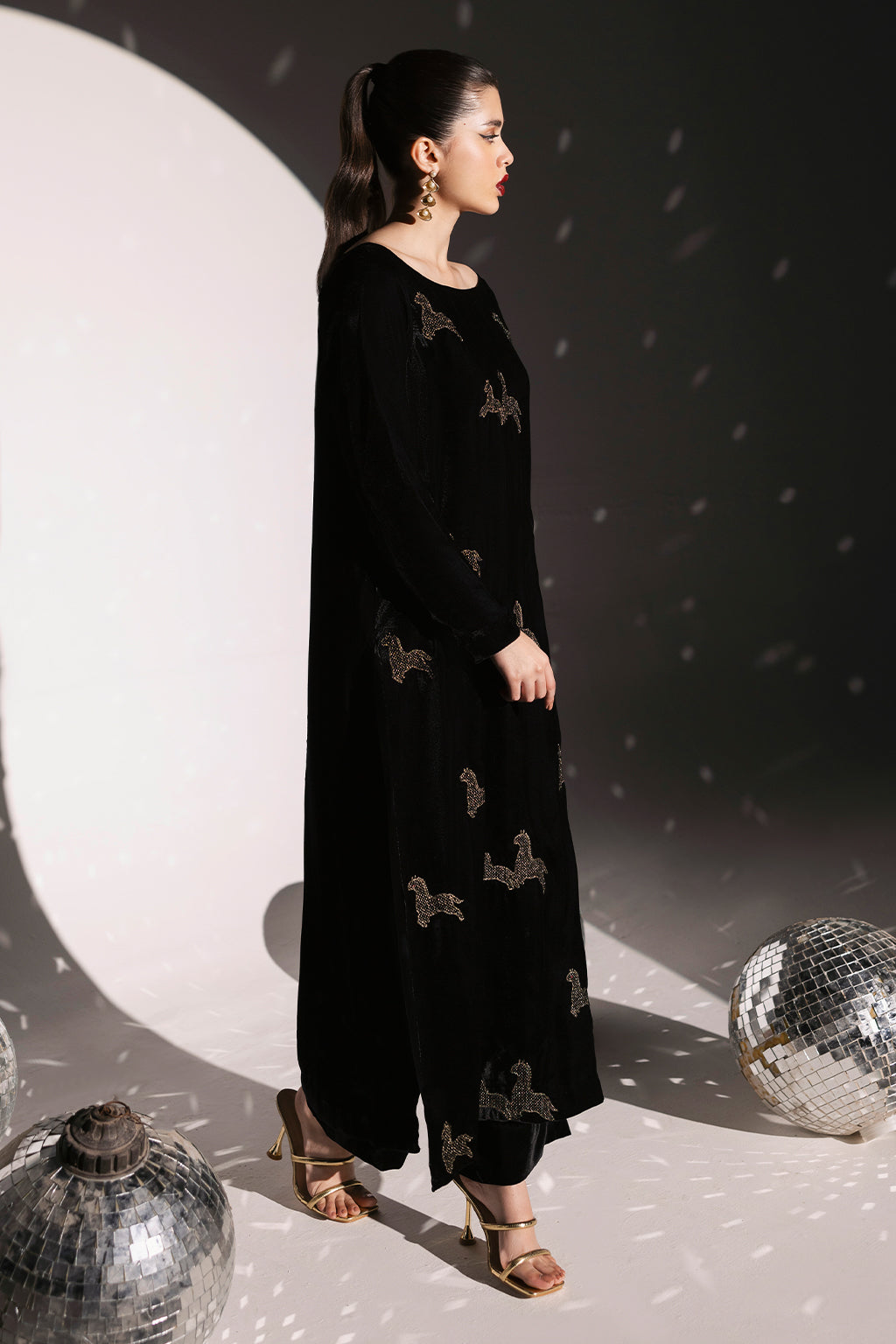Afsanah | The Velvet Edit | AV-106 by Afsanah - Designer Dress - Type: Ladies Clothes - Available at Libayah - 100% Original