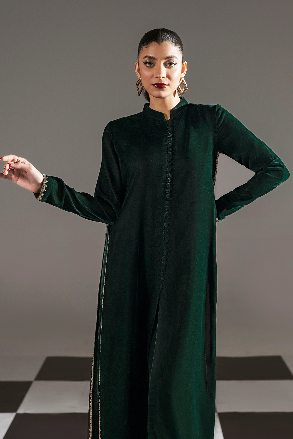 Afsanah | The Velvet Edit | AV-111 by Afsanah - Designer Dress - Type: Ladies Clothes - Available at Libayah - 100% Original