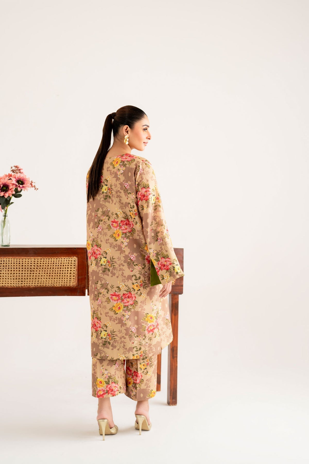 Akbar Aslam | Co-ords Sets | Belva by Akbar Aslam - Designer Dress - Type: Ladies Clothes - Available at Libayah - 100% Original