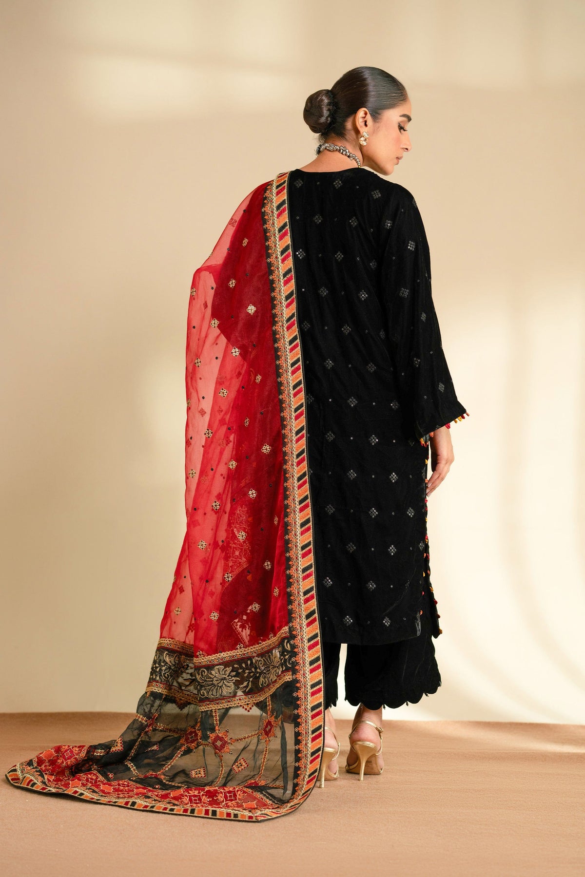 Taana Baana | The Velvet Affair | F0461 by Taana Baana - Designer Dress - Type: Ladies Clothes - Available at Libayah - 100% Original