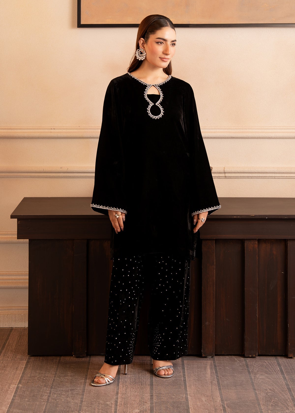 NOIR GLEAM – authentic Pakistani formal dress from the Fozia Khalid The Velvet Rise 25 collection for women in the UK
