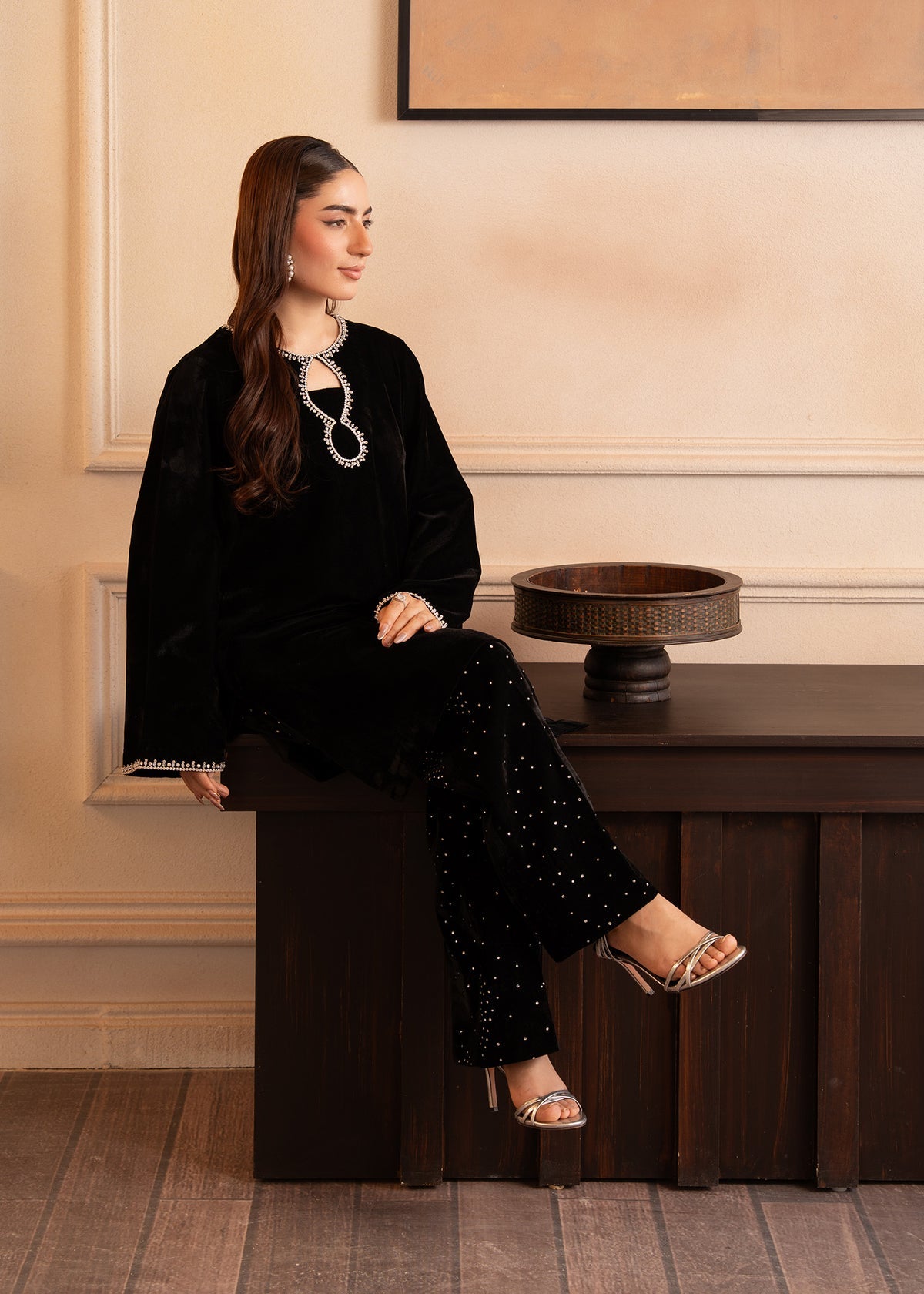 Fozia Khalid | The Velvet Rise 25 | NOIR GLEAM