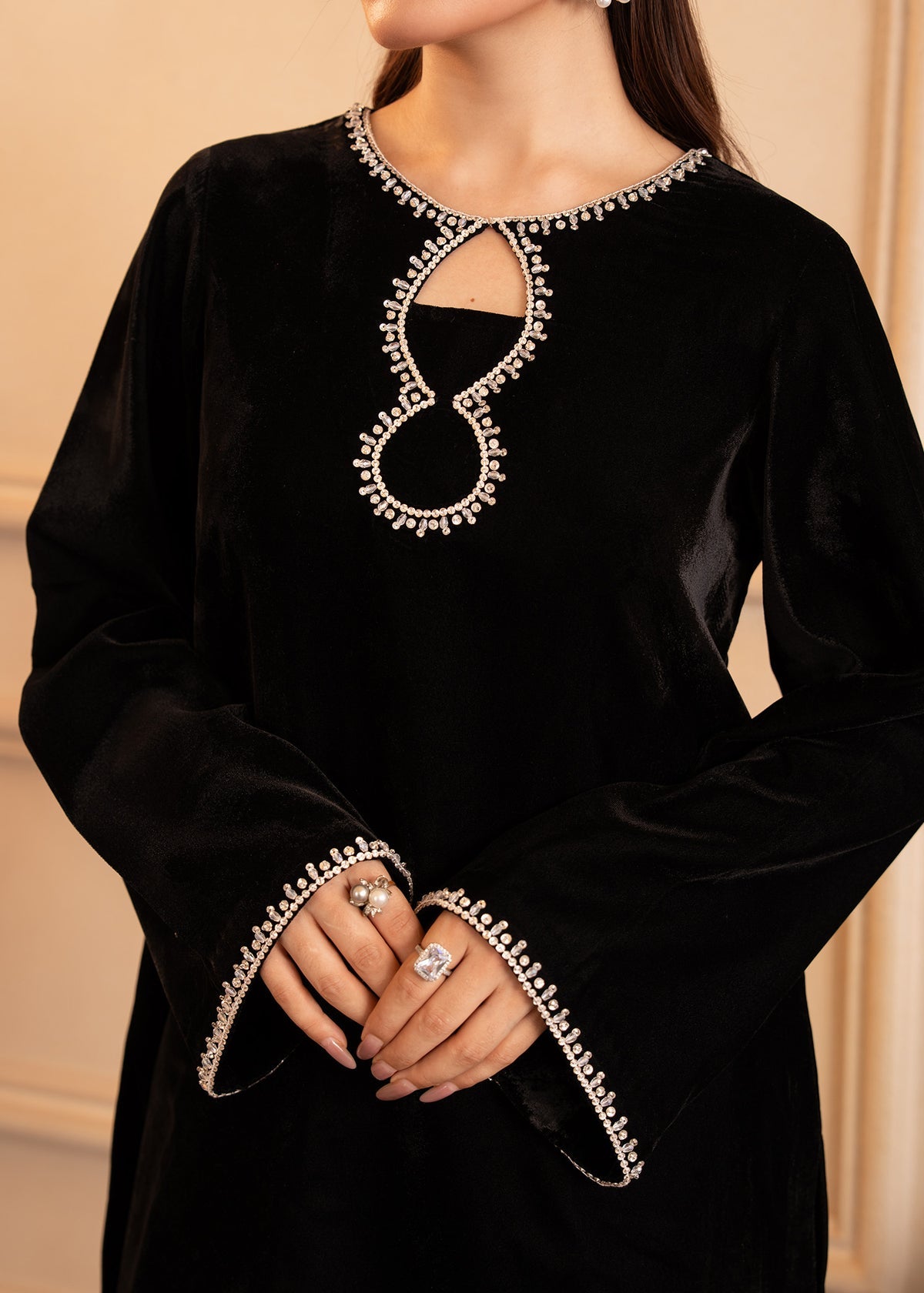 Fozia Khalid | The Velvet Rise 25 | NOIR GLEAM