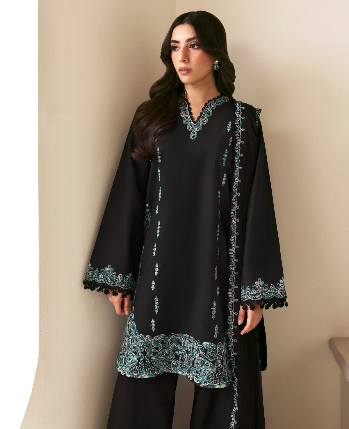 Republic Womenswear | Basics Pre Fall 25 | Noire by Republic Womenswear - Designer Dress - Type : Ladies Clothes - Available at Libayah - 100% Original 