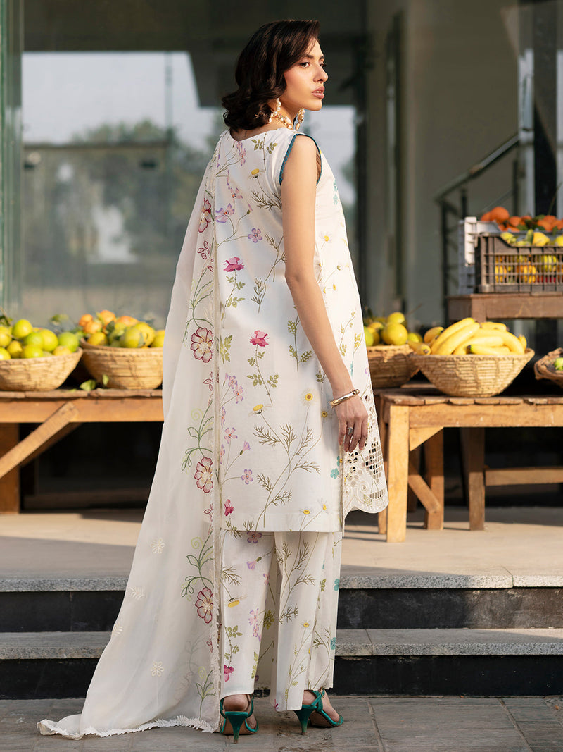 Mahnur | Broadway Luxury Lawn 26 | BW - 002 by Mahnur - Designer Dress - Type : Luxury Dress - Available at Libayah - 100% Original