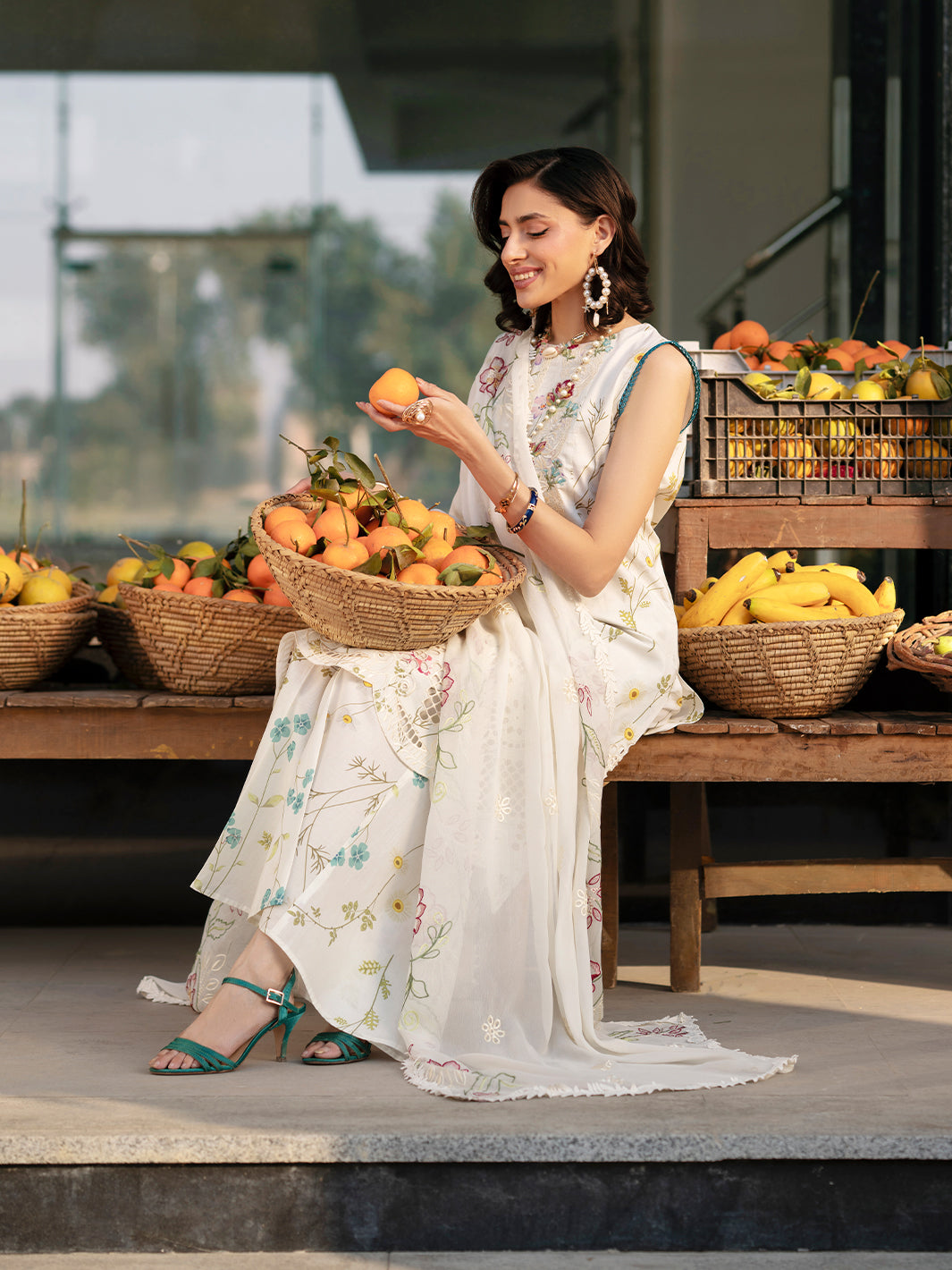 Mahnur | Broadway Luxury Lawn 26 | BW - 002 by Mahnur - Designer Dress - Type : Luxury Dress - Available at Libayah - 100% Original