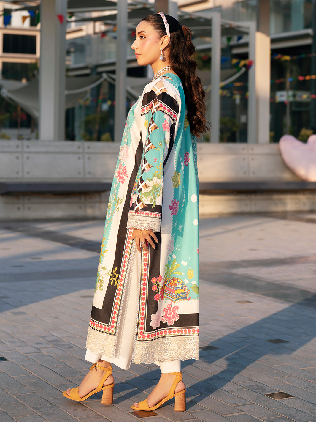 Mahnur | Broadway Luxury Lawn 26 | BW - 007 by Mahnur - Designer Dress - Type : Luxury Dress - Available at Libayah - 100% Original