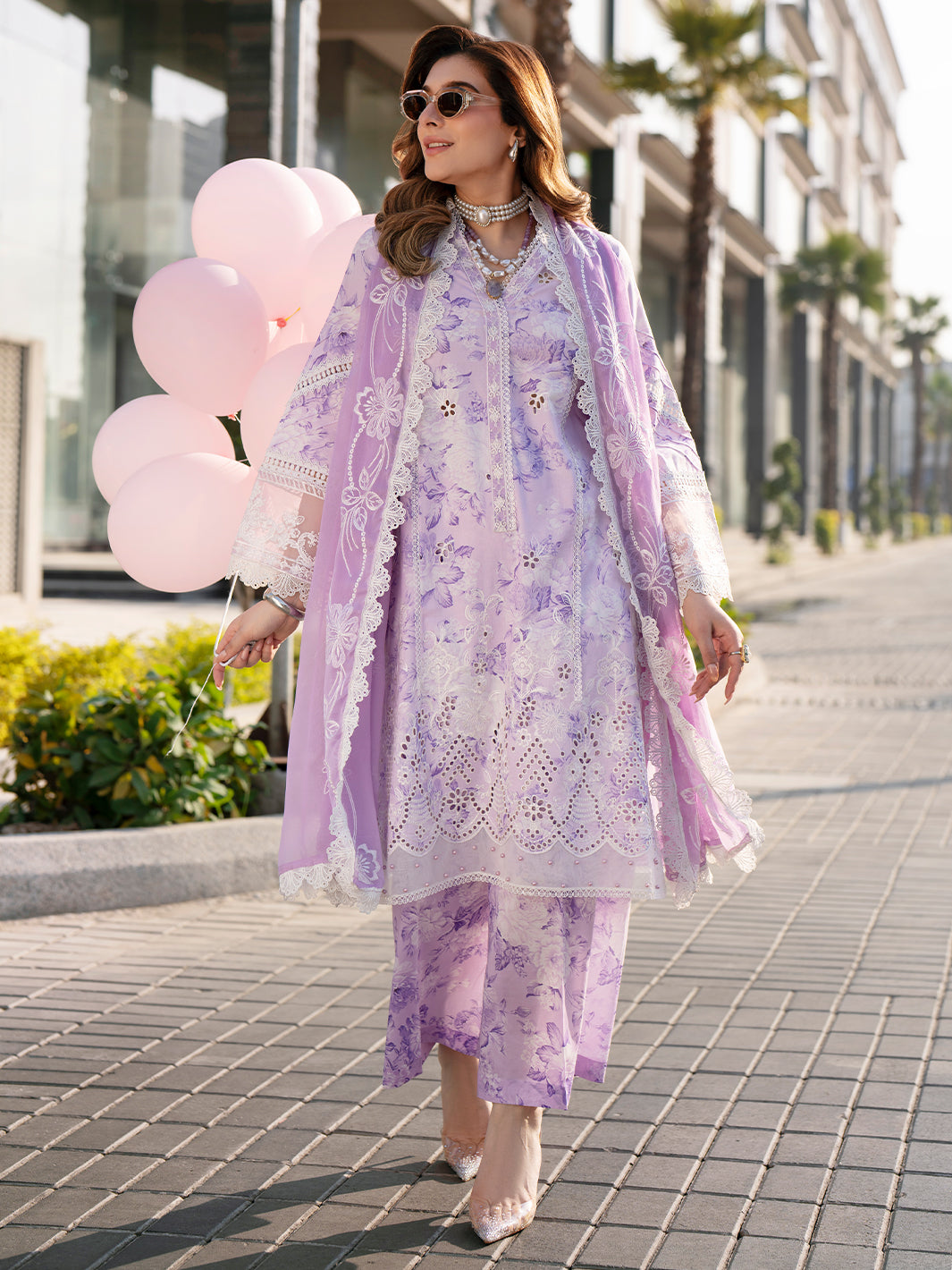 Mahnur | Broadway Luxury Lawn 26 | BW - 009 by Mahnur - Designer Dress - Type : Luxury Dress - Available at Libayah - 100% Original