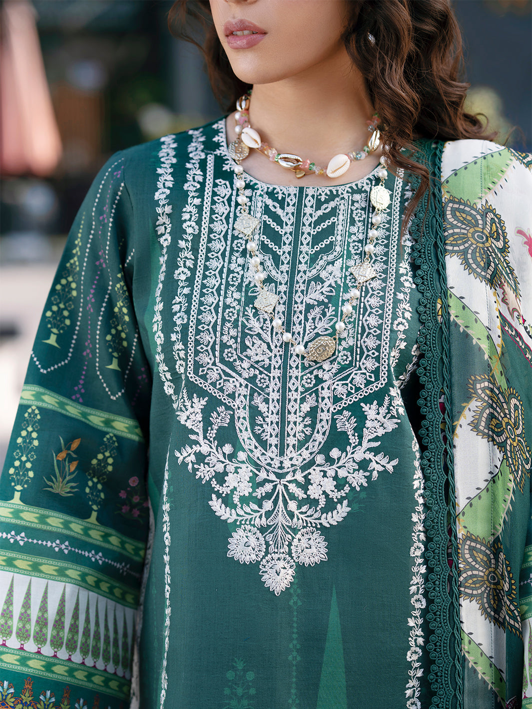 Mahnur | Broadway Luxury Lawn 26 | BW - 012 by Mahnur - Designer Dress - Type : Luxury Dress - Available at Libayah - 100% Original