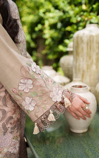 Asifa and Nabeel | Pashmina Luxe 25 | Blanc LWC25-03 by Asifa and Nabeel - Designer Dress - Type : Ladies Clothes - Available at Libayah - 100% Original 