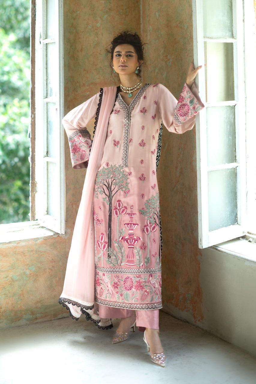 Zainab Chottani | Summer Edition 26 | Blush Serenade Long Shirt by Zainab Chottani - Designer Dress  - Type : Ladies Clothes - Available at Libayah - 100% Original 