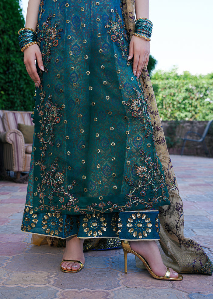 Laj by Lajwanti | Runaway Formals 25 | Teal Aura