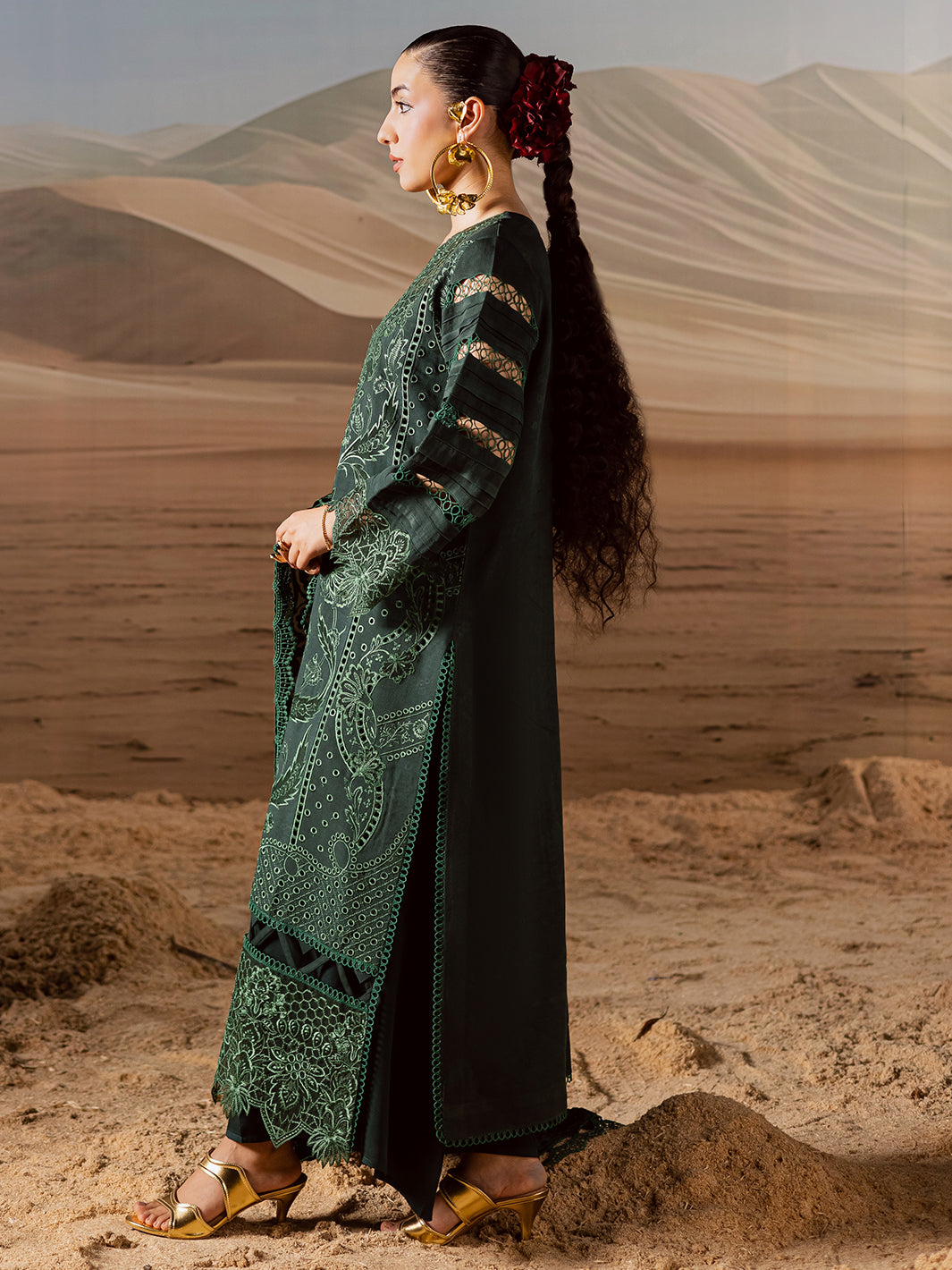 Mahnur | Amelia Luxury Winter 25 | CK-009  Kotrai