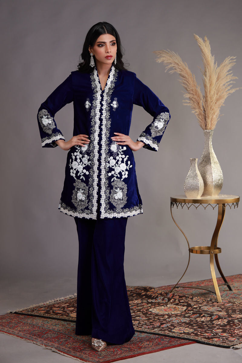 Shamaeel Ansari | Winter Festive 25 | WFE-09 by Shamaeel Ansari - Designer Dress - Type: Ladies Clothes - Available at Libayah - 100% Original