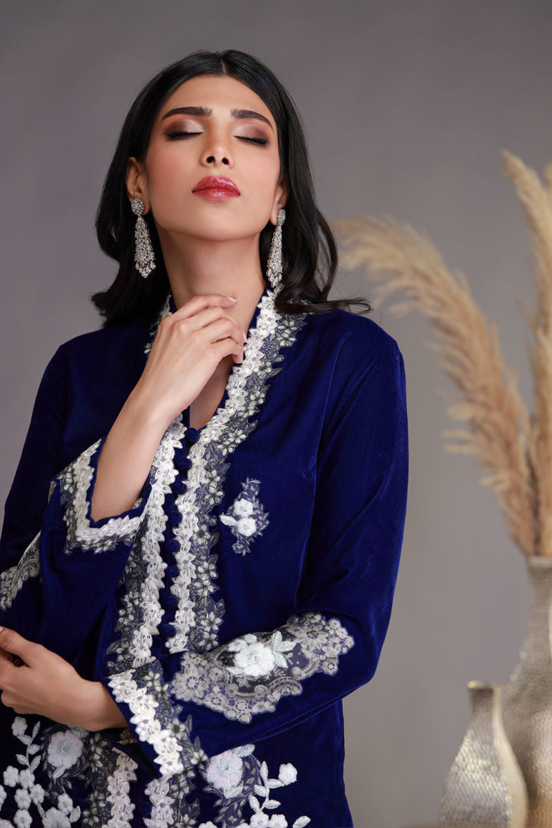 Shamaeel Ansari | Winter Festive 25 | WFE-09 by Shamaeel Ansari - Designer Dress - Type: Ladies Clothes - Available at Libayah - 100% Original