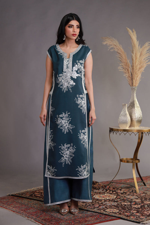 Shamaeel Ansari | Winter Festive 25 | WFE-05 by Shamaeel Ansari - Designer Dress - Type: Ladies Clothes - Available at Libayah - 100% Original