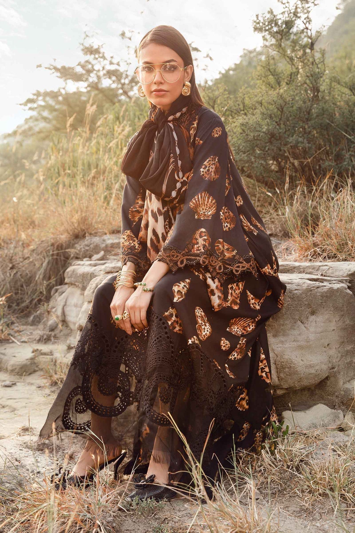 Maria B | M Prints Winter 24 | MPT-2410-B by Maria B - Designer Dress  - Type : Ladies Clothes - Available at Libayah - 100% Original 